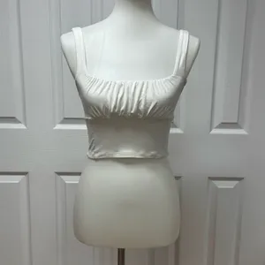 Aritzia Wilfred Free - Orbit Tank - White Crop Top -‎ Size XS. thumbnail 2