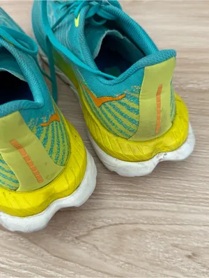 Hoka Women’s 10 B Mach 5 Sneakers Ceramic Teal Blue Yellow Workout Active thumbnail 4