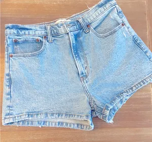 Abercrombie Mom Short - High Rise thumbnail 1