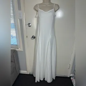 Elegant White Spaghetti Strap Maxi Dress Size XXL thumbnail 11