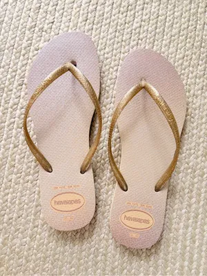 Havaianas Slim Gloss Flip Flops with Gold Glitter Straps 11/12 thumbnail 1