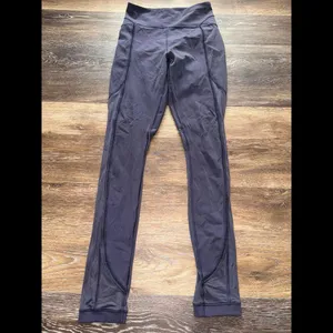 Lululemon Sculpt It Tight High Rise 28” Greyvy Size 6 thumbnail 4