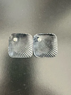Black Diamond Shape Radiant Fan thumbnail 2