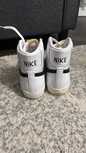 Nike Blazer Mid 77 thumbnail 2