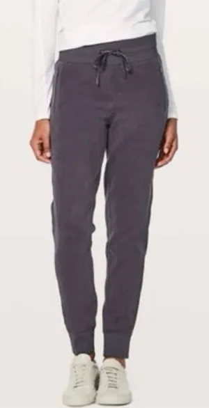 Lululemon get going jogger Dark Shadow Size 6‎ thumbnail 1