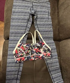Blue Patterned Leggings and Colorful Sports Bra thumbnail 1