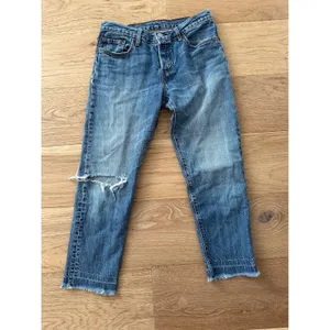 Vtg Levi's 501 CT Rolling Fog W26 L32 Distressed Tapered Boyfriend Jeans‎ thumbnail 4
