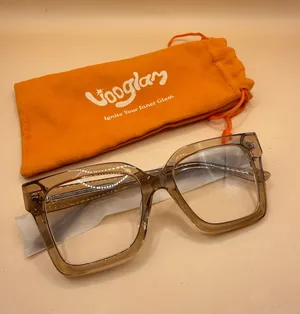 glam Women's Clear Beige Square Glasses thumbnail 1