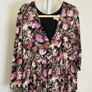 Saltwater Luxe Pink Floral V-Neck Mini Dress‎ Long Sleeve Rayon Medium Boho thumbnail 3