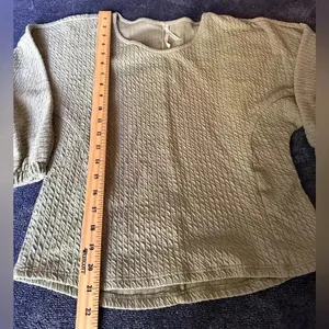 Anthropologie Sage Green Oversized Blouse Arya Textured Top size XS thumbnail 2
