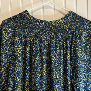 Croft & Barrow women Blue and Yellow Floral Top long sleeeve. thumbnail 10