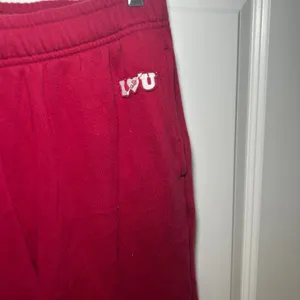PINK Victoria's Secret Red Wide Leg Sweatpants I Heart U Heart Patch Small thumbnail 2
