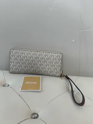 Michael Kors Wallet thumbnail 8