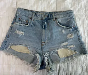 ZARA High-Waisted Shorts thumbnail 1