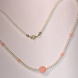 Vintage White Faux Pearl Pink Carved Flower Dainty Boho Necklace thumbnail 2