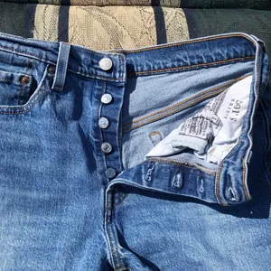 Levi’s Premium 501 Button Fly Jean Cut Off Shorts Light Wash High Rise 29 thumbnail 3
