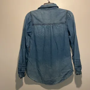 American Eagle Outfitters- Chambray Denim Full Button Down Shirt- Size XS thumbnail 2