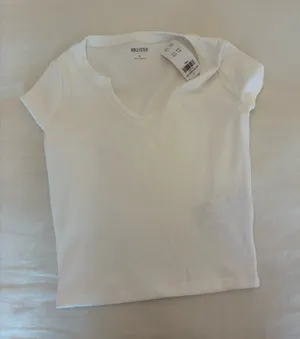 Hollister Top thumbnail 1