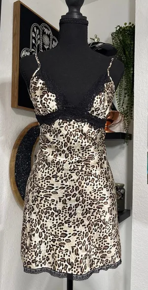 Cabernet Leopard Print Satin Slip Dress Black Lace Trim Chemise Nightgown Size M thumbnail 1