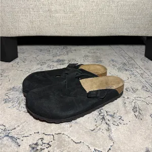 Birkenstock Boston Soft Suede Clogs in Black thumbnail 6