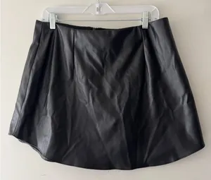 ASOS Black Faux Leather Mini Skirt Curved‎ Hem thumbnail 1