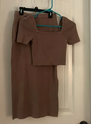 Workshop Brown knit midi skirt set thumbnail 1