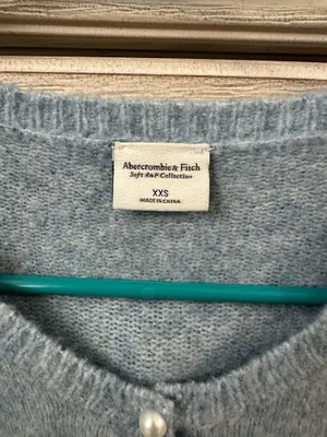 Abercrombie cardigan sweater pearl buttons thumbnail 2