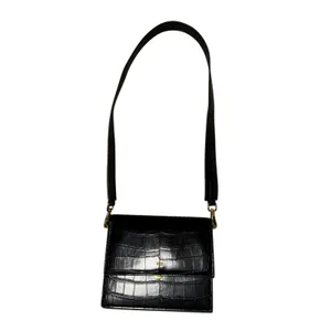 JW PEI Mini Shoulder Croc Embossed Faux Leather Bag Magnetic Lock Black ~ 8"x6" thumbnail 2