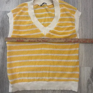 Zara Womens Oversized Yellow‎ White Striped Knit V-Neck Sweater Vest Size Medium thumbnail 5