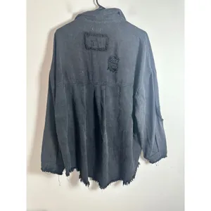POL Washed Black‎ Distressed Denim Shacket Star Patch Frayed Hem SMT1165D Size M thumbnail 6