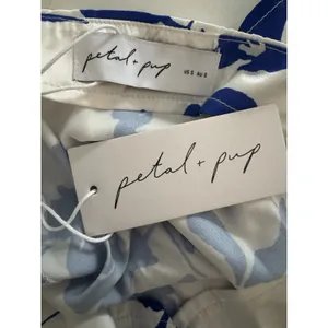 NWT Petal And Pup White Blue Floral Satin Crop Top Women’s Size Small thumbnail 6