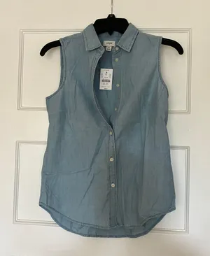 J. Crew Factory Chambray button-up shirt in signature fit thumbnail 5