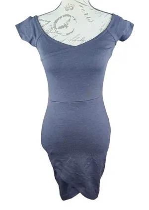 Forever 21 -728 Bodycon Dress Short Sleeve V Neck Fitted‎ Mini Dress Size Medium thumbnail 1