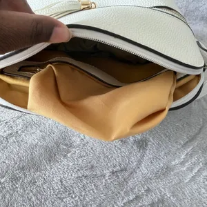 Crossbody Bag Women Medium White Tassel Zip Minimalist Pebble Grain Girly Casual thumbnail 7