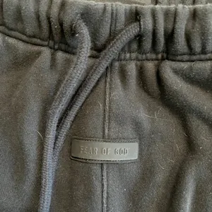 Unisex Essentials Fear of God Black Sweatpants - S thumbnail 3