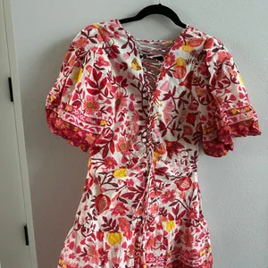FARM Rio Romantic Orchard Tiered Midi-Dress | Size Small thumbnail 4