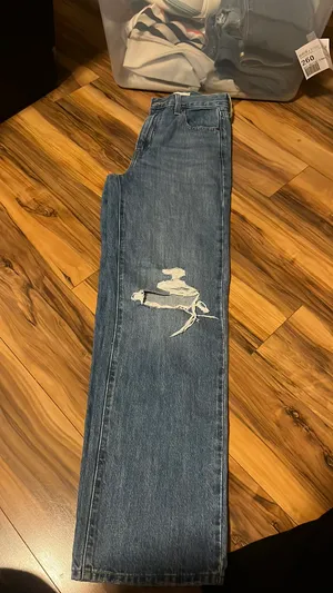 Levi’s High Waisted Straight Jeans thumbnail 3