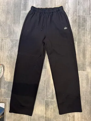 Alo Sweatpants thumbnail 1