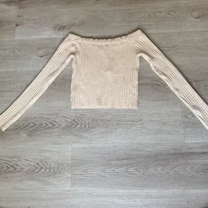 Aerie Off-the-Shoulder Ribbed Cream Sweater NWT! thumbnail 4