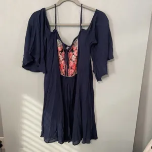Alya Womens Dress Navy Blue Embroidered Cold Shoulder Bell Sleeve Small thumbnail 2