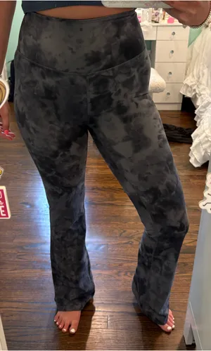 Lululemon Diamond Dye flare Leggings thumbnail 6