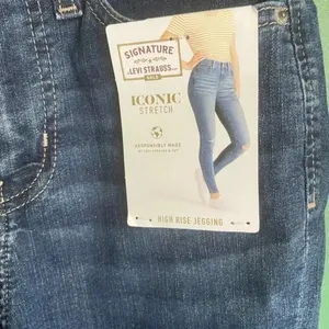 Levi's Levi Signature‎ high rise skinny jeggings jeans NEW! Size 1 25” thumbnail 2