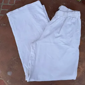 Brandy Melville beige sweatpants sz s thumbnail 3