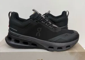ON Running Women's Cloud Nova X Black Eclipse SIZE 9 NEW * FIRM ON PRICE thumbnail 1