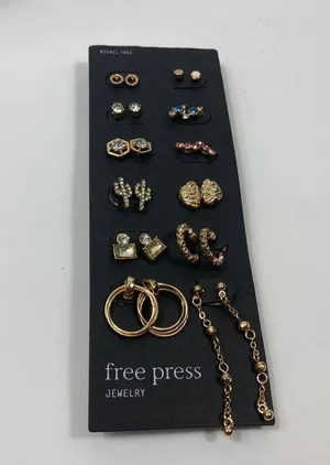 4/$25 NWT Free Press set of 8 earrings thumbnail 1