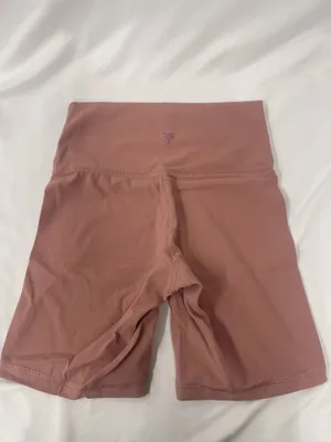 Aritzia TNA Shorts thumbnail 2