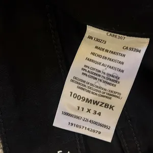 Wrangler Women’s Boot Jeans Size 11 Length 34 in Black thumbnail 3