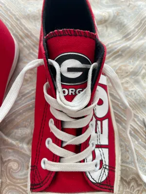 UGA NCAA Red Vintage Sneakers Size 10.5 thumbnail 4