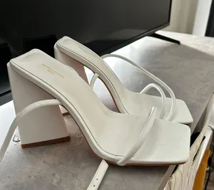White Heels thumbnail 1