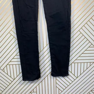 Paige Peg‎ Skinny Jeans in Black Overdye thumbnail 6